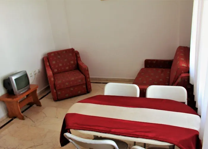 Ξενοδοχείο με διαμερίσματα Melita İcmeler